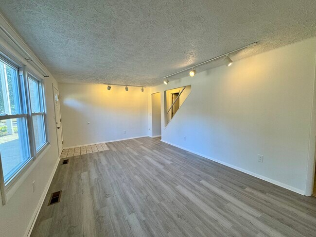 Foto del edificio - 4648 13th St NW