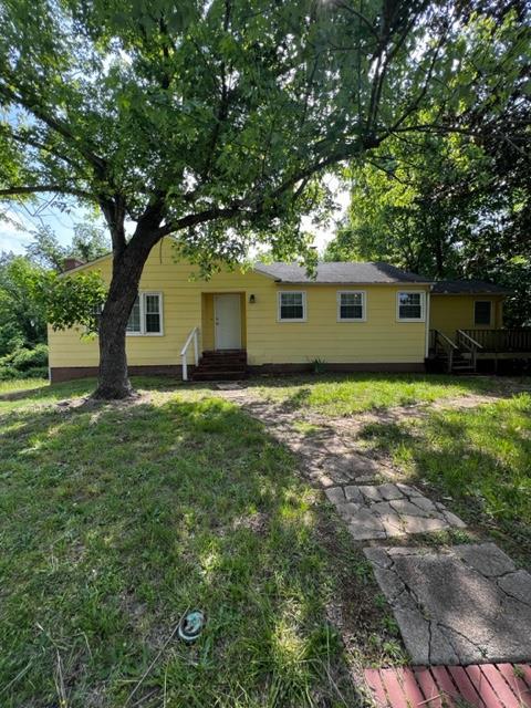 Primary Photo - 208 Hodgin St