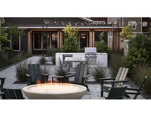 Foto del edificio - 74 River Rd W