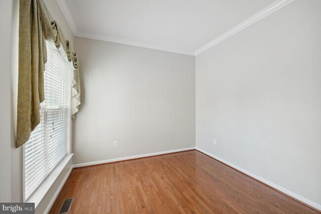 Foto del edificio - 9050 Galvin Ln