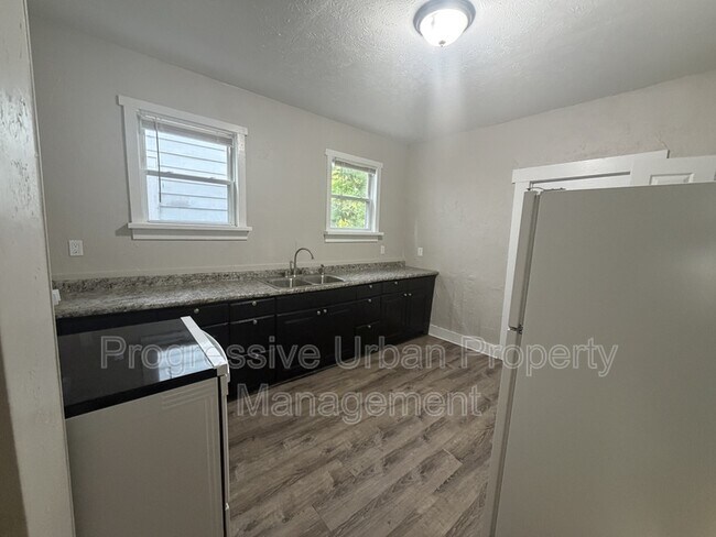 Foto del edificio - 1515 E 81st St