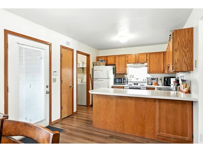 Building Photo - 2122 3rd St SW