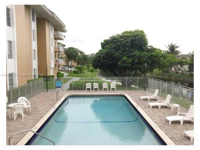 Foto del edificio - 455 S Pine Island Rd
