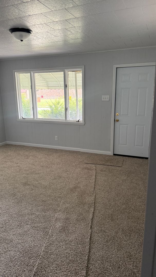 Foto del edificio - 1323 Pennsylvania Ave