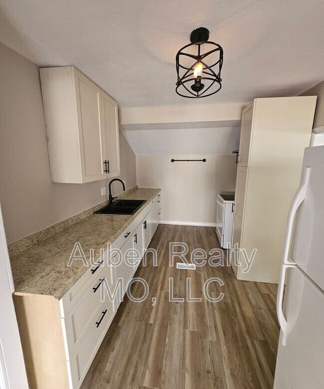 Foto del edificio - 5126 Booth Ave