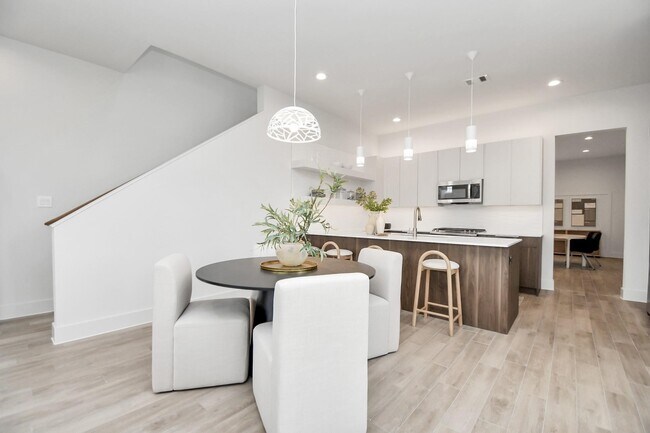 Foto del edificio - 3015 Pelon Cay Dr