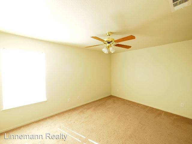 Building Photo - 1410 Cinch