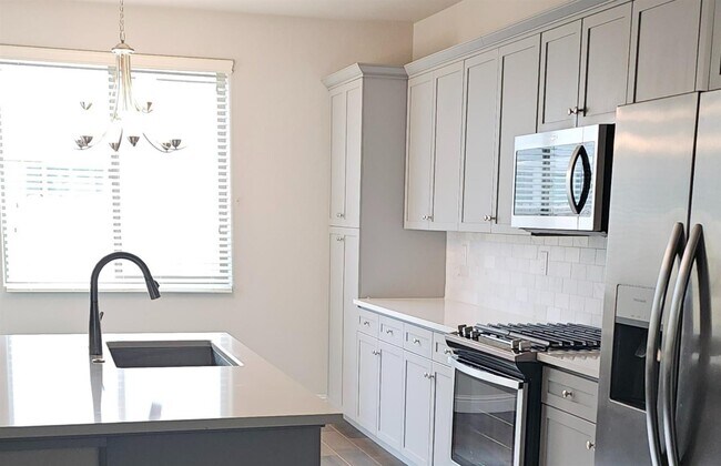 Foto del edificio - 6211 E Sasha Dr