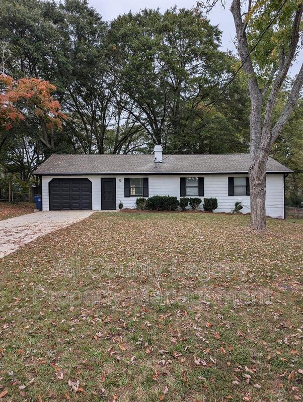 Foto principal - 787 Highland Ct