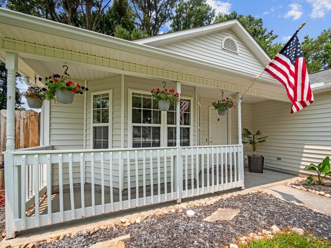 Building Photo - 1212 Gerald Dr