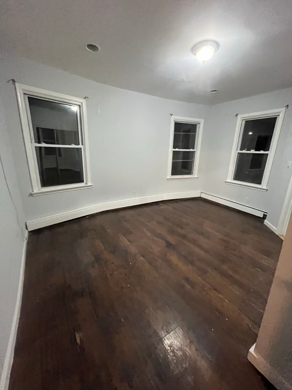 Foto del edificio - 451 Alden St