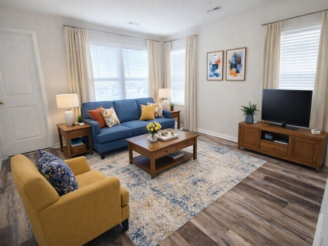 Foto del edificio - 3BR Townhome • Full Kitchen • Garage + Driveway