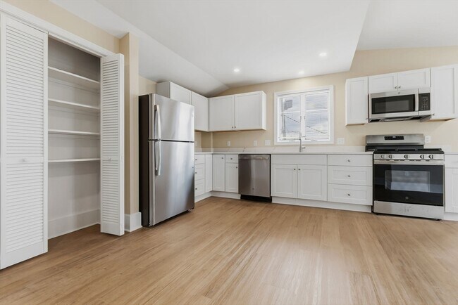 Foto del edificio - 142 Elliott St