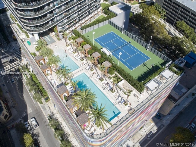 Foto del edificio - 801 S Miami Ave