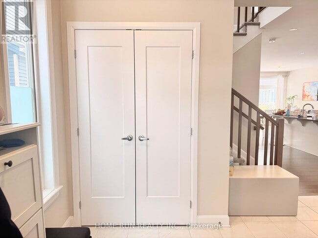 Photo du bâtiment - 338 Barrett Farm Dr