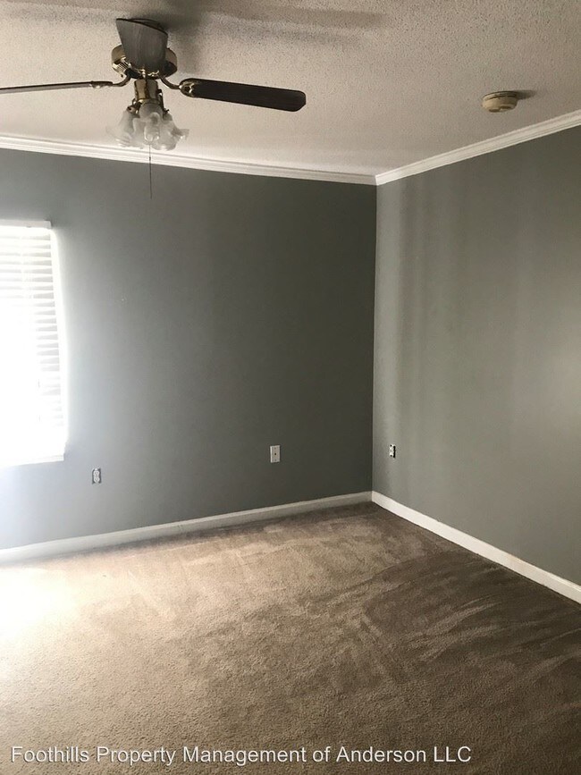 Building Photo - 3 br, 1 bath House - 714 W Franklin St