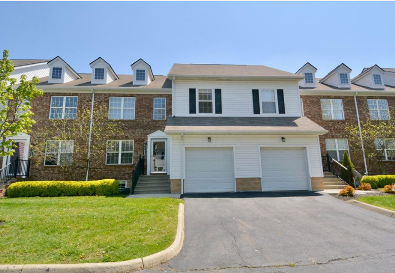 Primary Photo - 7408 Cayman Ln