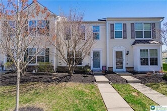 Building Photo - 8428 Cromwell Ct