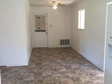 Building Photo - Pensacola SWEET HOME