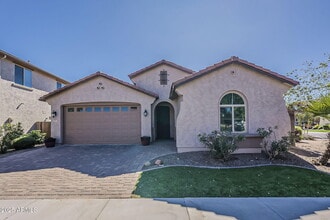 Building Photo - 233 E Glacier Dr