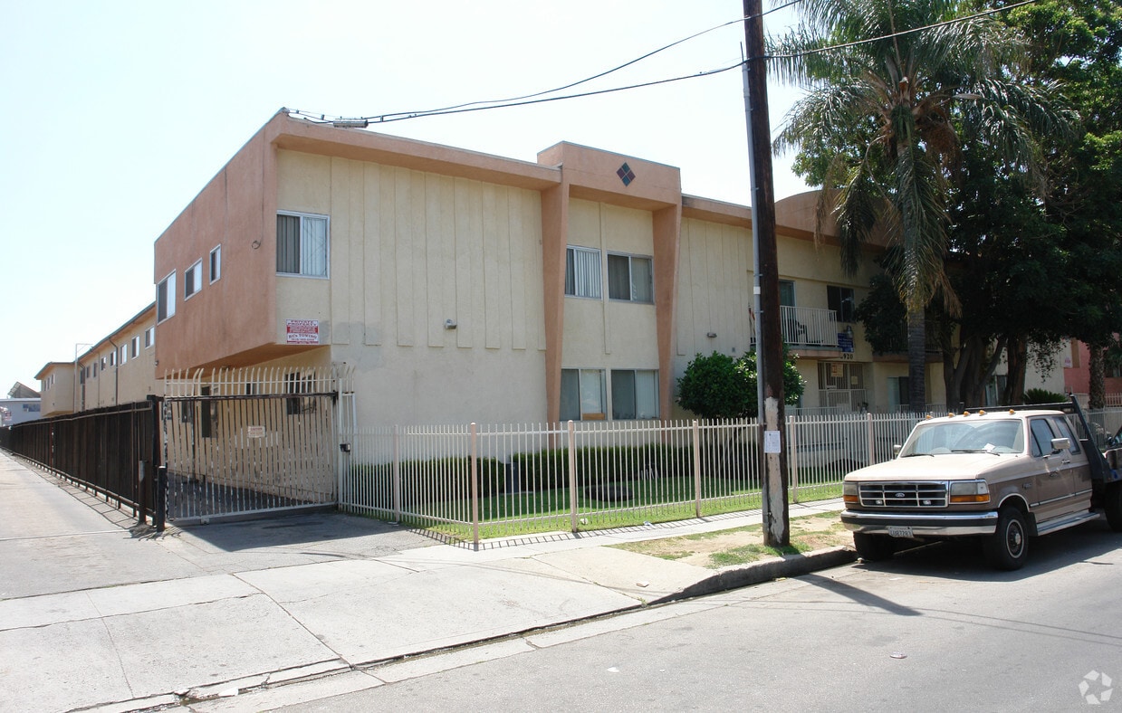 Building Photo - Orozco Villas