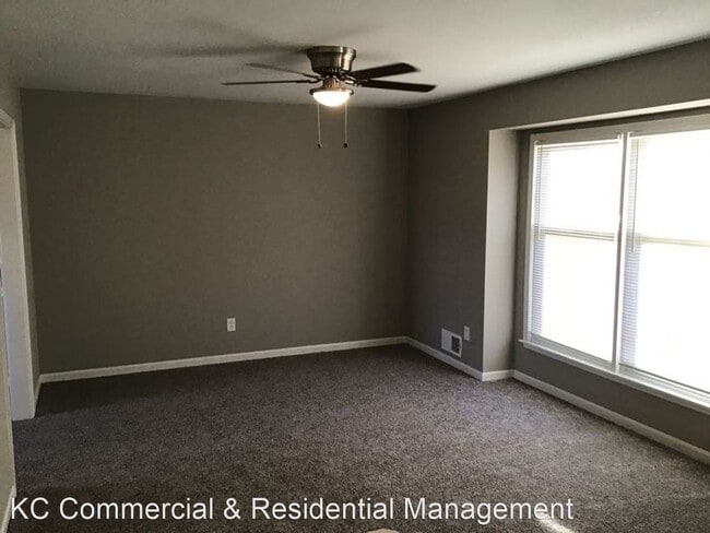 Building Photo - 4 br, 3 bath House - 3612 E 104th St.