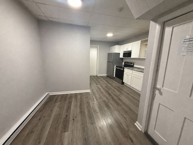 Foto del edificio - 82 N 4th St