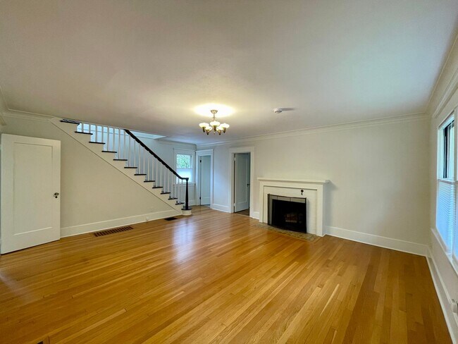 Foto del edificio - 2409 NW Raleigh St