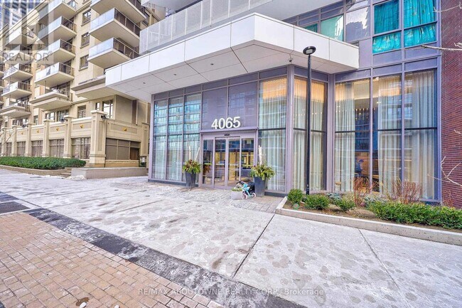 Photo du bâtiment - 4065 Confederation Pkwy