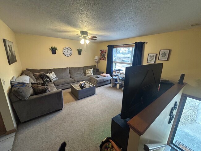 Foto del edificio - 613 N 40th St