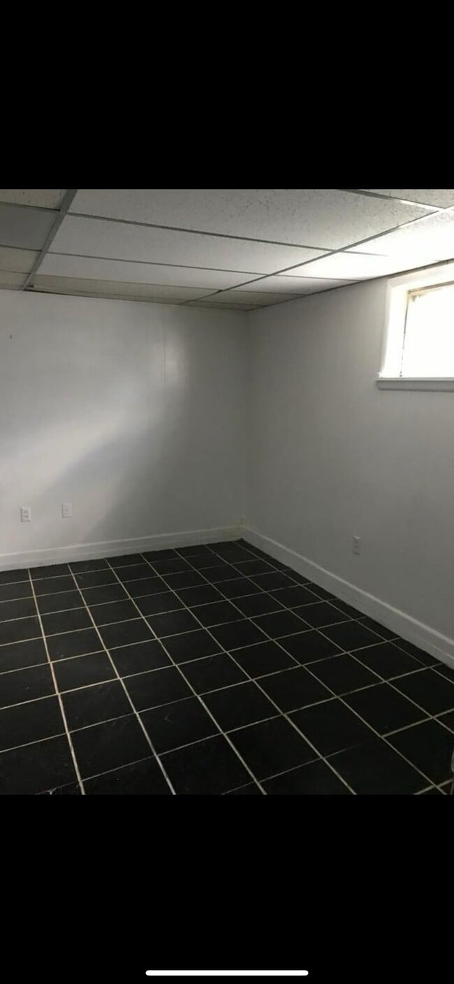 Building Photo - 308 Watson Ave
