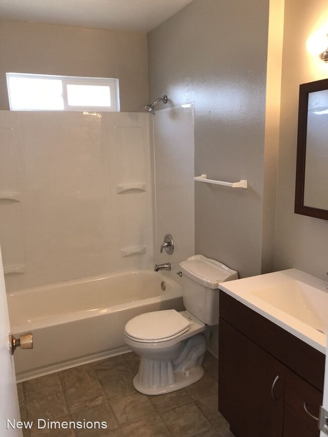 Building Photo - 2 br, 1.5 bath House - 3291 Gypsum Road