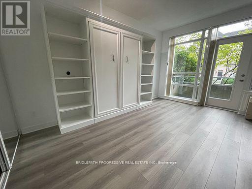 Photo du bâtiment - 19 Avondale Ave