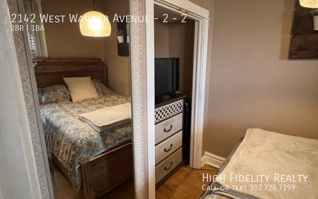 Foto del edificio - 2142 W Warner Ave