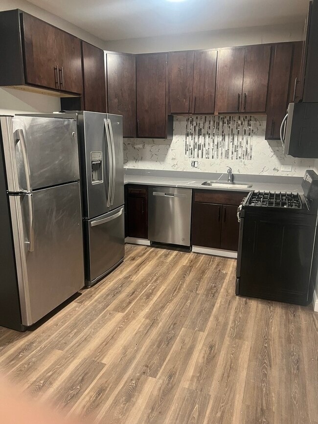 Building Photo - 1434 S St Louis Ave