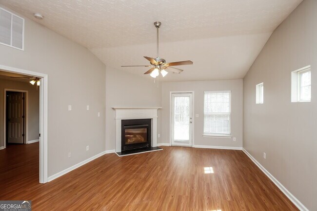 Foto del edificio - 533 Arrowhead Dr