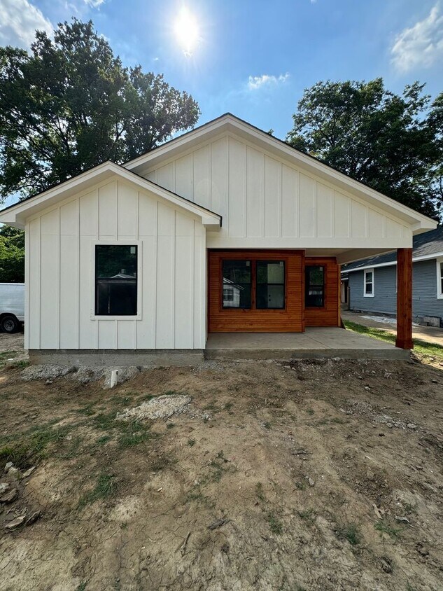 Primary Photo - HOME BRAND NEW CONSTRUCTION AVAILABLE FOR ...