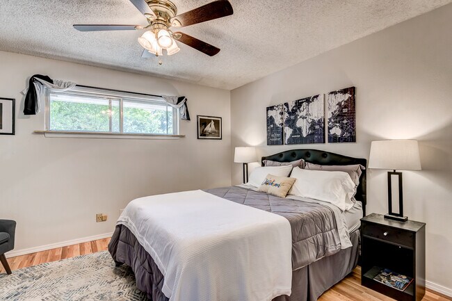 Foto del edificio - 705 N Dryden Cir