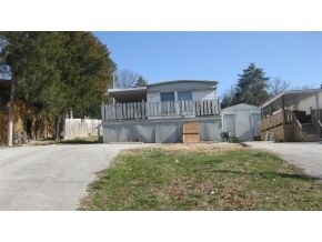 Building Photo - 160-236 Aster Cir