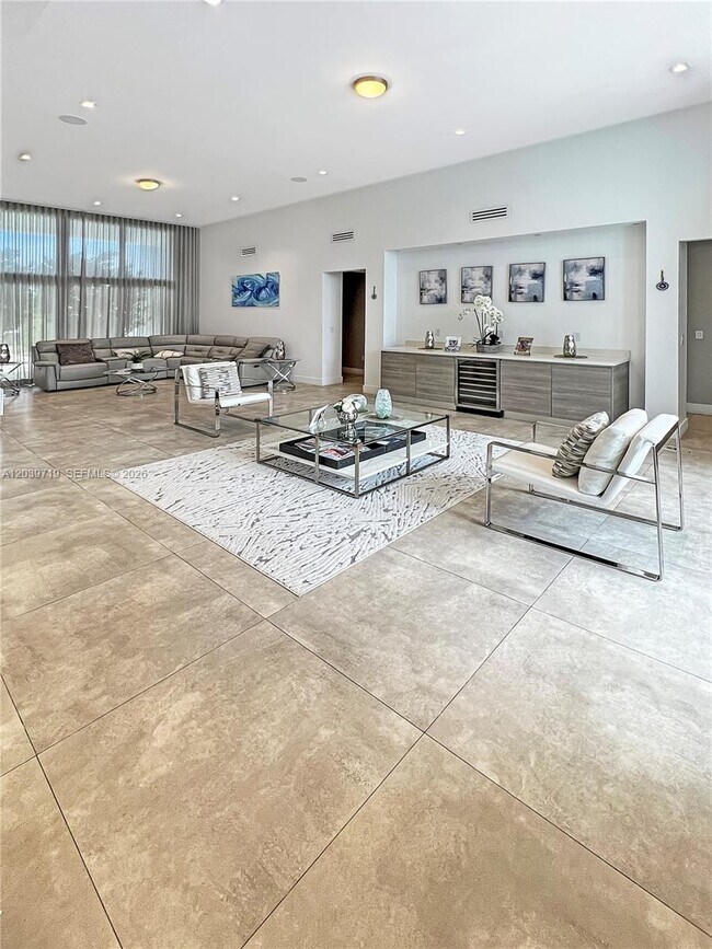 Foto del edificio - 16640 Sunset Way