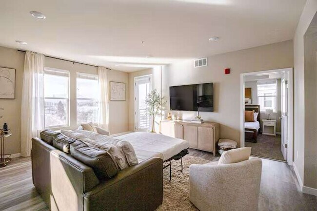 Foto del edificio - 375 Harbour Cove Dr