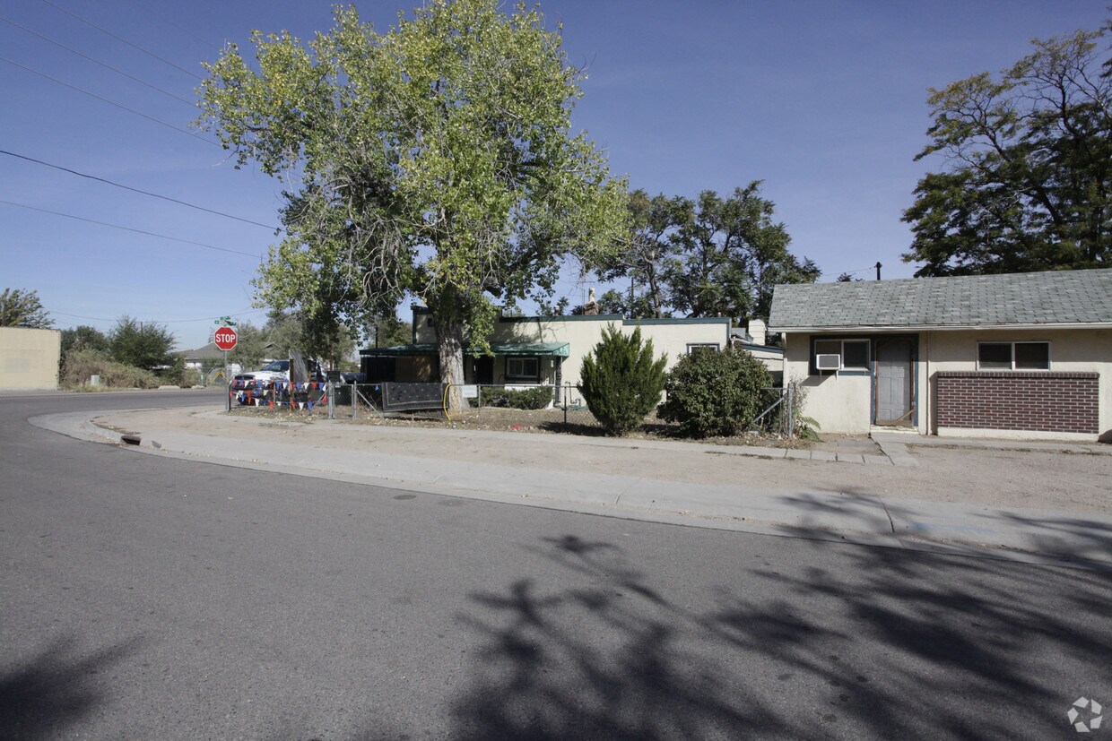 8250 Brighton Rd, Commerce City, CO 80022 Apartments in Commerce City, CO