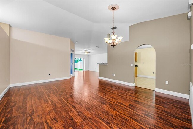 Foto del edificio - 17029 Torvest Ct