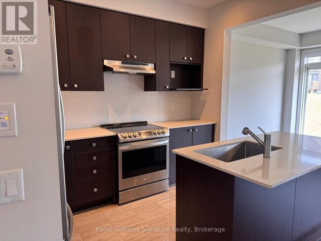 Building Photo - 264 Provident Way