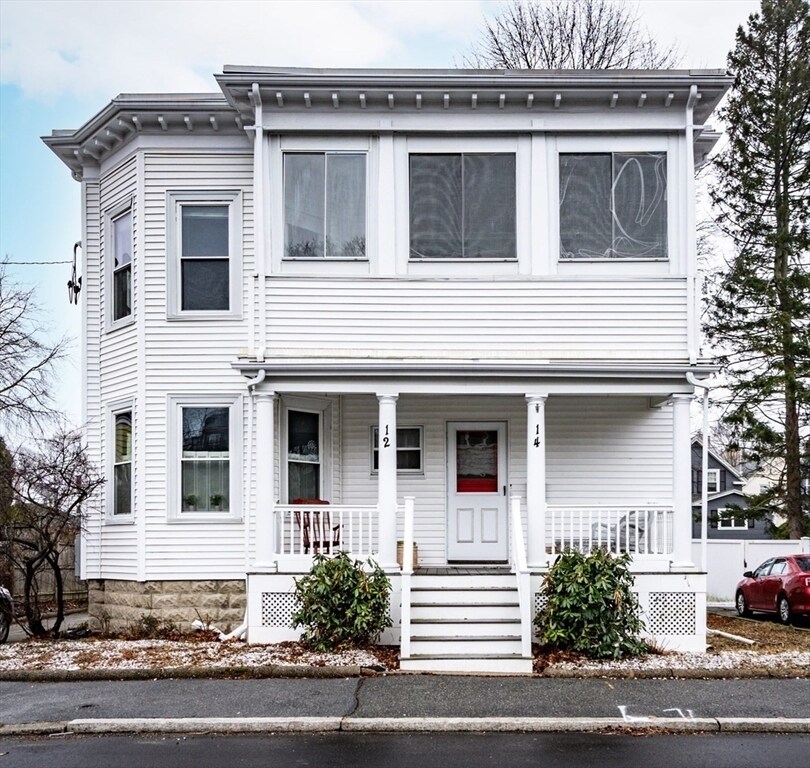 14 Hillside Ave Unit 1, Swampscott, MA 01907 Condo for Rent in