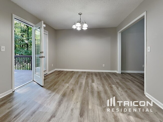 Foto del edificio - 699 Creek Stone Dr