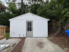 Building Photo - 2722 Dubard St