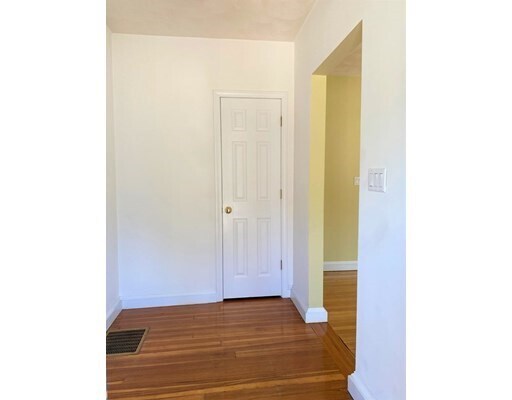 Foto del edificio - 34 Elm St