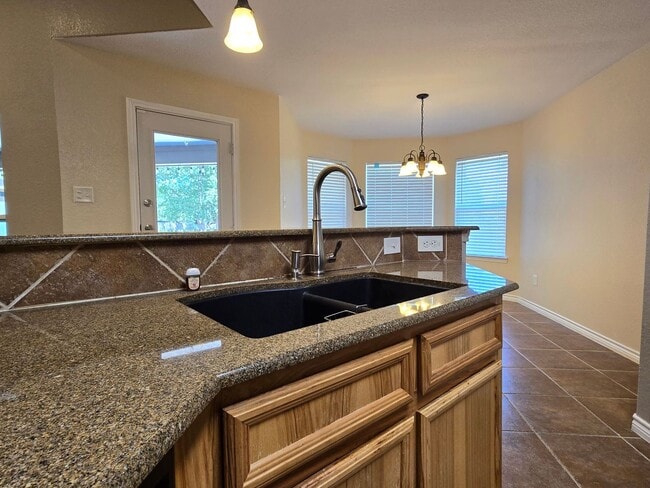 Building Photo - RENT REDUCTION & NEW IN MANAGEMENT - AVAIL...