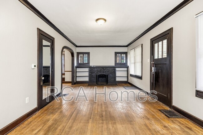 Foto del edificio - 969 N Linwood Ave
